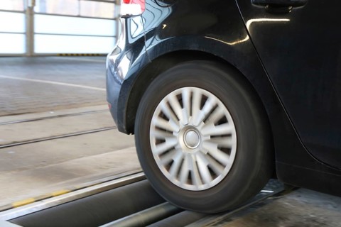 Car on the brake test bench (brake test)
