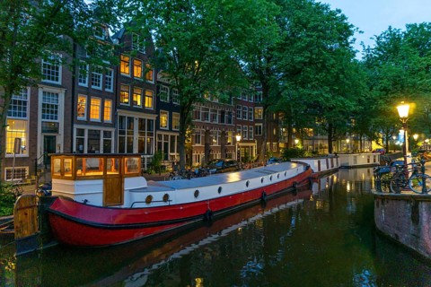 Amsterdam city centre, canal belt, Raamgracht, old houses, houseboats, Amsterdam, Netherlands