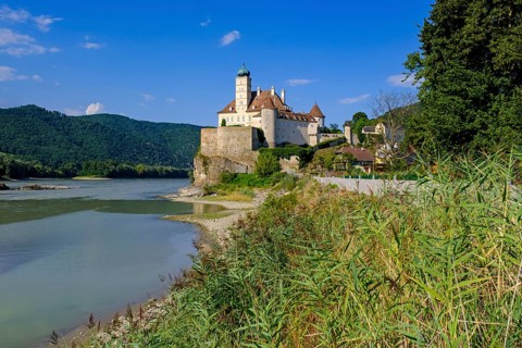 Schönbühel Castle, on the Danube, Schönbühel-Aggsbach, Wachau, Lower Austria, Austria, Europe