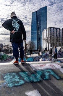 Building of the European Central Bank, ECB, Skaterpark am Ostenhafen, am Main in Frankfurt, Hesse,