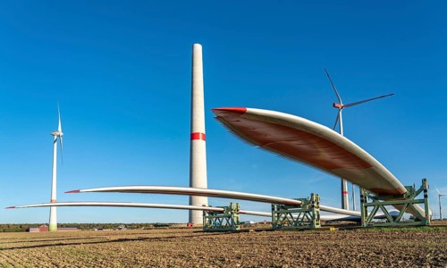 Wind farm near Bad Wünnenberg, construction site, toothing on the rotor blades, so-called