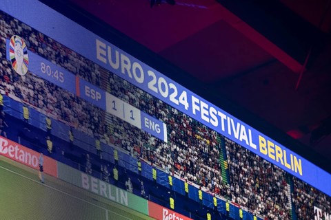 The video wall shows the tie 1:1 in the 80th minute of the match at the Adidas Fanzone at the