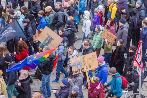160 organisations and initiatives demonstrated against the right in Dresden on Saturday. Around 10,