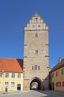 Rothenburg Gate as part of the historic town fortifications, town gate, town tower, Dinkelsbühl,