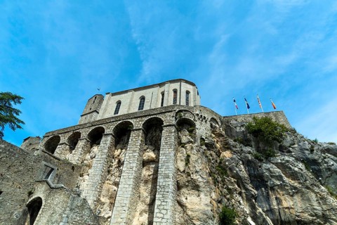 Sisteron. The keep and the Chapelle-Notre-Dame of the Citadel, Alpes-de-Haute-Provence.