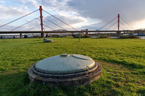 Rhine at Duisburg-Beeckerwerth, well for water extraction by bank filtrate from the Rhine, by the
