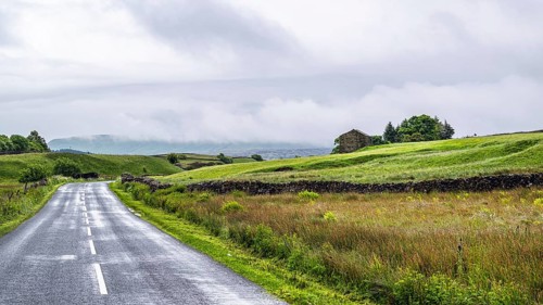 Farms in Yorkshire Dales National Park, North Yorkshire, England, United Kingdom, Europe