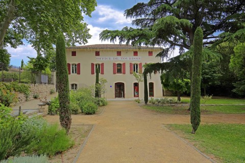 Office de tourisme, tourist information, tourist office, Pernes-les-Fontaines, Vaucluse, Provence,