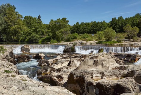 The cascades of Sautadet consist of limestone cliffs and are crossed by the river Cèze in La