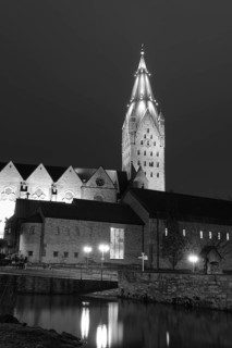 Paderborn Cathedral, St Liborius, night shot, Paderborn, Westphalia, North Rhine-Westphalia,