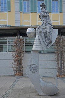 Sculpture Fortuna by Jürgen Goertz 2012, female figure, sitting, sphere, modern, abstract, bizarre,