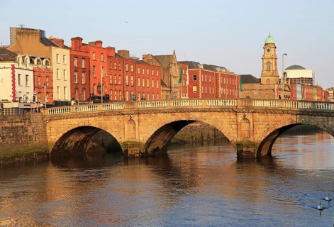 Mellows Bridge crossing River Liffey, city of Dublin, Ireland, Irish Republic built 1760s, Europe