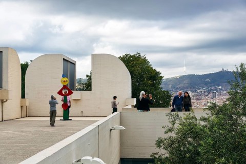 Visitors on the roof terrace enjoying sculptures and the view, Museum Fundacio Joan Miro, Joan