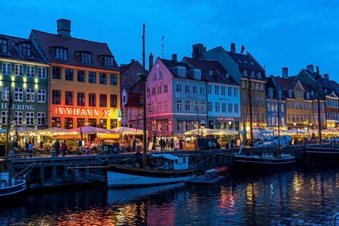 Nyhavn, in the Frederiksstaden district, in the evening, harbour district with houses over 300