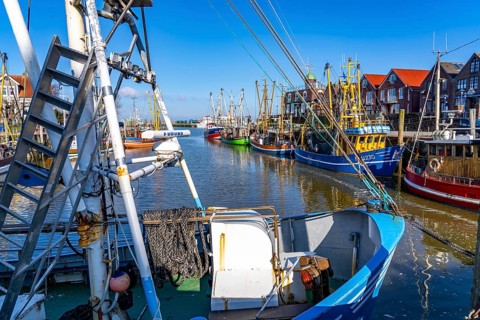Cutter harbour Neuharlingersiel, Lower Saxony, Germany, Europe
