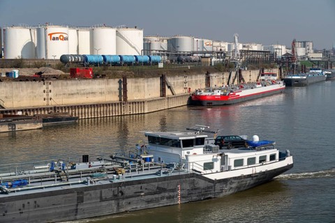 Duisport, Ruhrort harbour, oil island, TanQuid tank farm, for mineral oil products, chemical