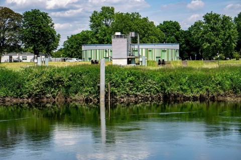 The Ruhr near Essen-Horst, Gelsenwasser AG water extraction plant, North Rhine-Westphalia, Germany,