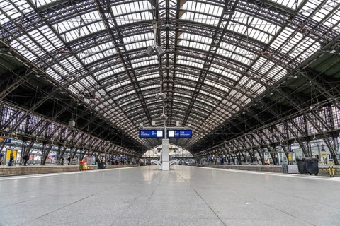 3-day strike by the railway union GDL, only very few local and long-distance trains run, empty