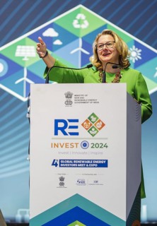 Svenja Schulze (SPD), Federal Minister for Economic Cooperation and Development lands in India in