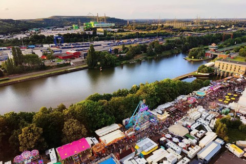 View from above of the Cranger Kirmes and the Rhine-Herne Canal with the Hoheward spoil tip, Herne,