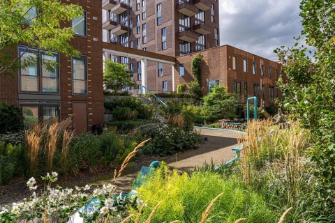 De Groene Kaap residential complex, in the Rotterdam Feijenoord district, on the Maashaven,