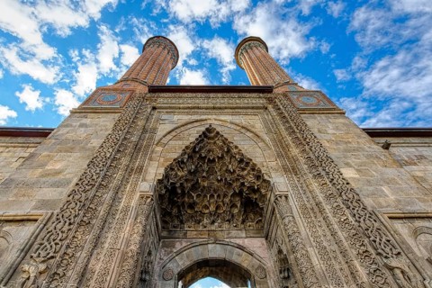 Twin minaret Cifte Minareli Madrasa, Erzurum, Turkey, Asia