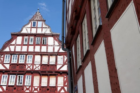 Restored and not yet restored houses, Kornmarkt grain market, historic old town of Herborn, Hesse,