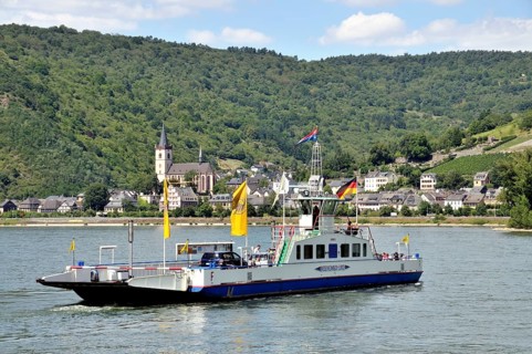Car ferry between Niederheimbach, Rhineland-Palatinate and Lorch, UNESCO World Heritage Cultural