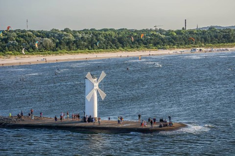 Kitesurfer on Baltic Sea at Swinoujscie, Western Pomerania, Poland, Europe