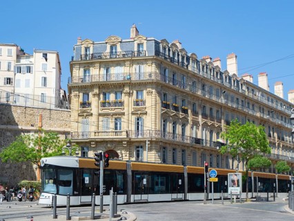 Many cities in France have introduced modern tram networks in recent years. Situation in Marseille,