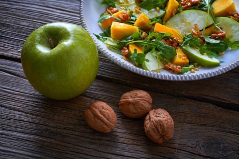 Arugula mango and apple salad healthy for heart
