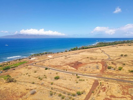 Aerial view Maui Island Beach, Hawaii. Launiupoko State Beach during hot summer