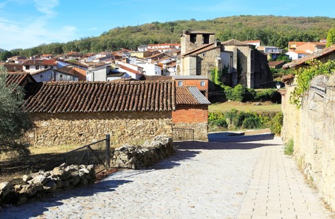 Nucleated settlement village of Cuacos de Yuste, La Vera, Extremadura, Spain, Europe