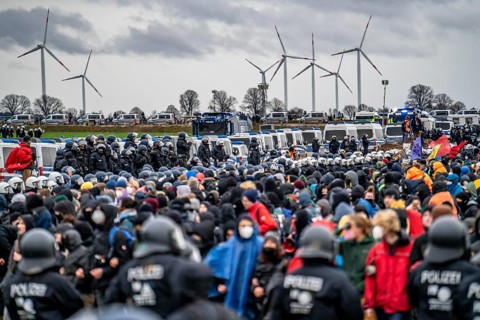 Violent clashes between thousands of demonstrators and the police, after a demonstration against