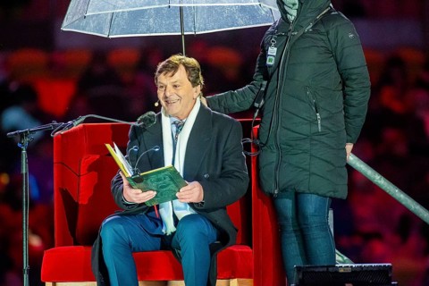 When over 25, 000 visitors flock to the Rudolf Harbig Stadium for the big Advent concert just in