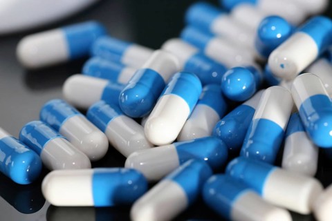 Close-up of different pharmaceutic pills and tablets (Close-up of different pharmaceutic pills and