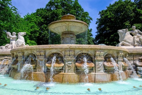 Wittelsbach Fountain by Adolf von Hildebrand, 1859, Lenbachplatz, Munich, Upper Bavaria, Bavaria,