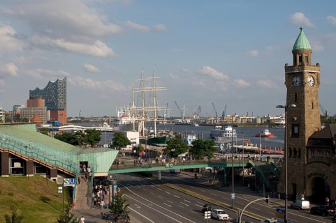 Europe, Germany, Hamburg, Elbe, harbour, St. Pauli Landungsbrücken station, glass centre, Elbe