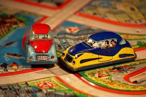 Road traffic, automobile, collision at intersection, shown with model cars made of tin, Hamburg,
