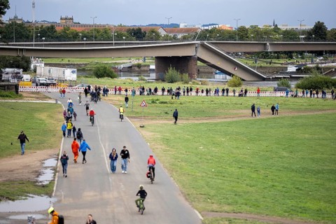 Partial collapse of the Carola Bridge in Dresden, seen from the Königsufer, 11/09/2024