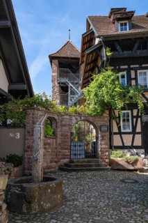 Altstadtgasse with the Färberhaus and Schwedenturm, historical sight in Gengenbach, Ortenaukreis,