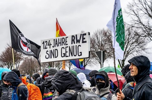 Demonstration against the demolition of the lignite village of Lützerath, from the village of