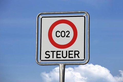 Symbolic image of the introduction of the CO2 tax in Germany: traffic sign with CO2 tax lettering