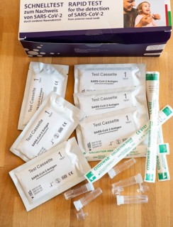 Corona antigen rapid test, lay test, self-test, for the detection of SARS-CoV-2 infection
