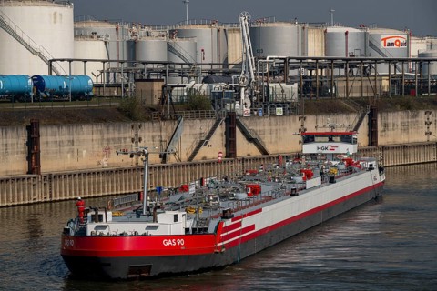 Duisport, Ruhrort harbour, oil island, TanQuid tank farm, for mineral oil products, chemical