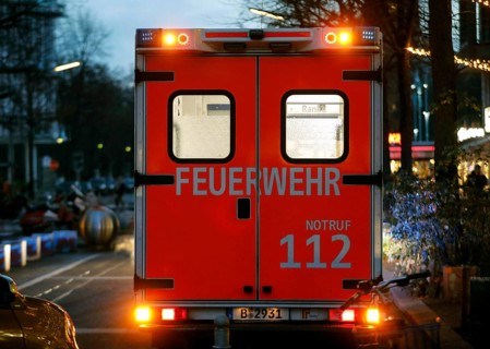 Berlin fire brigade ambulance in action, 21.12.2020