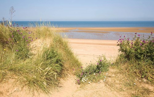 Wide sandy beach at low tide, Hunstanton, north Norfolk coast, England, United Kingdom, Europe