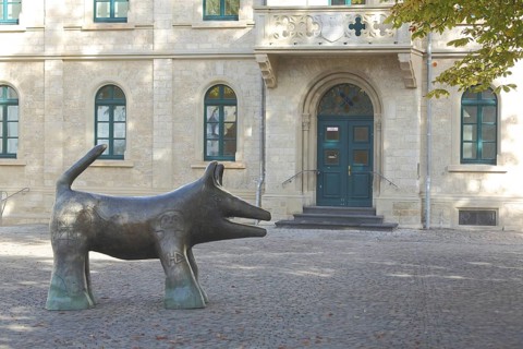 Sculpture of a pig, Old Town Hall, Nieder-Ingelheim, Ingelheim, Rhine-Hesse region,