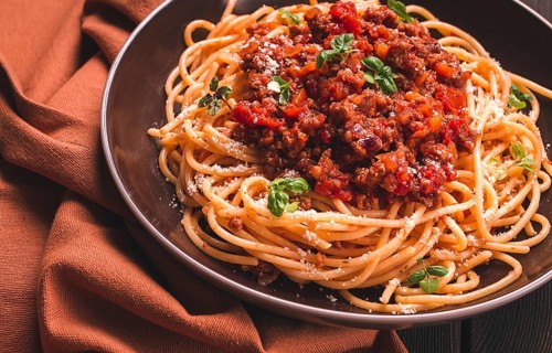 Spaghetti Bolognese, top view, close-up, no people, homemade
