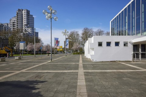 Musiktheater im Revier and Weißer Riese residential complex by architect Ewald Baumeister on